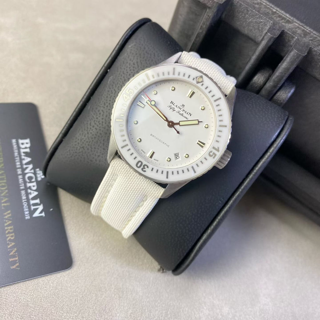 Blancpain Fifty fathoms Automatic (self-winding) watch 38.00 millimeters 5100-1127-W52A