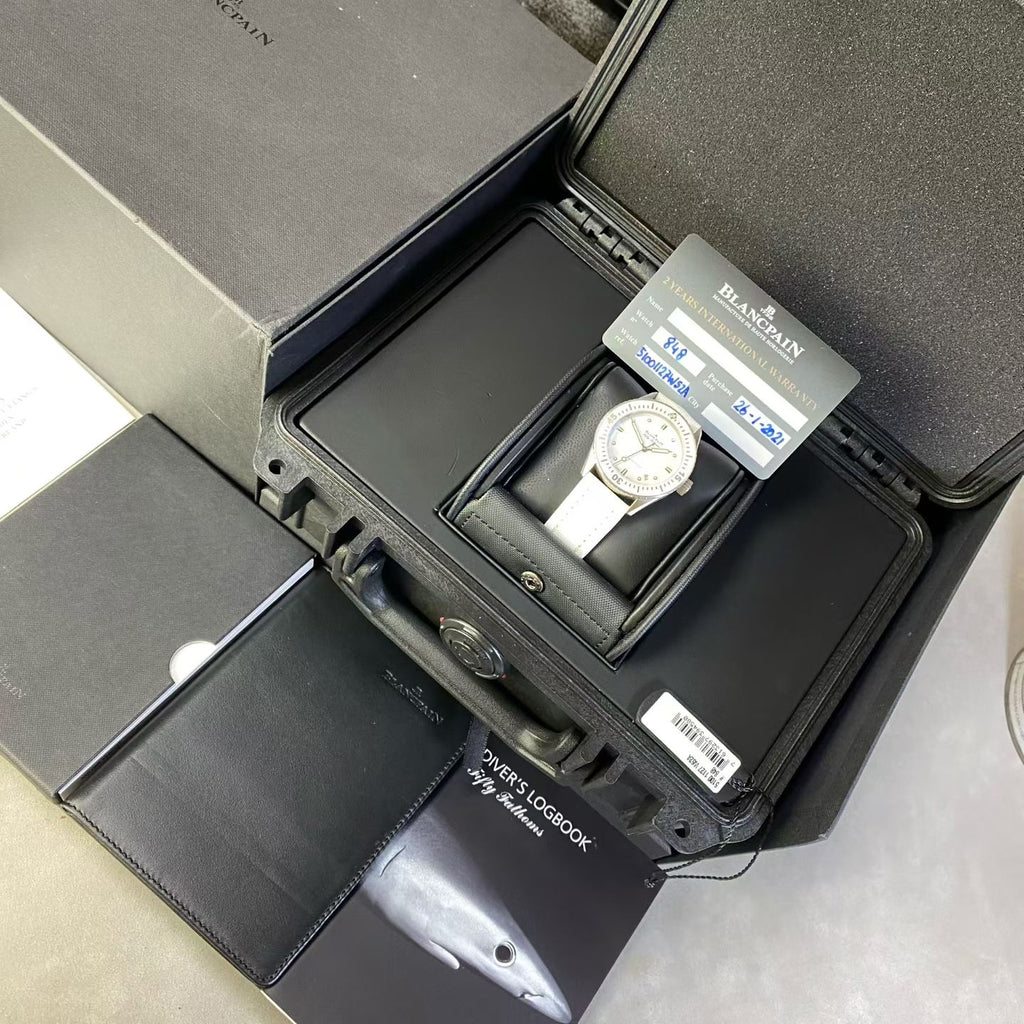 Blancpain Fifty fathoms Automatic (self-winding) watch 38.00 millimeters 5100-1127-W52A