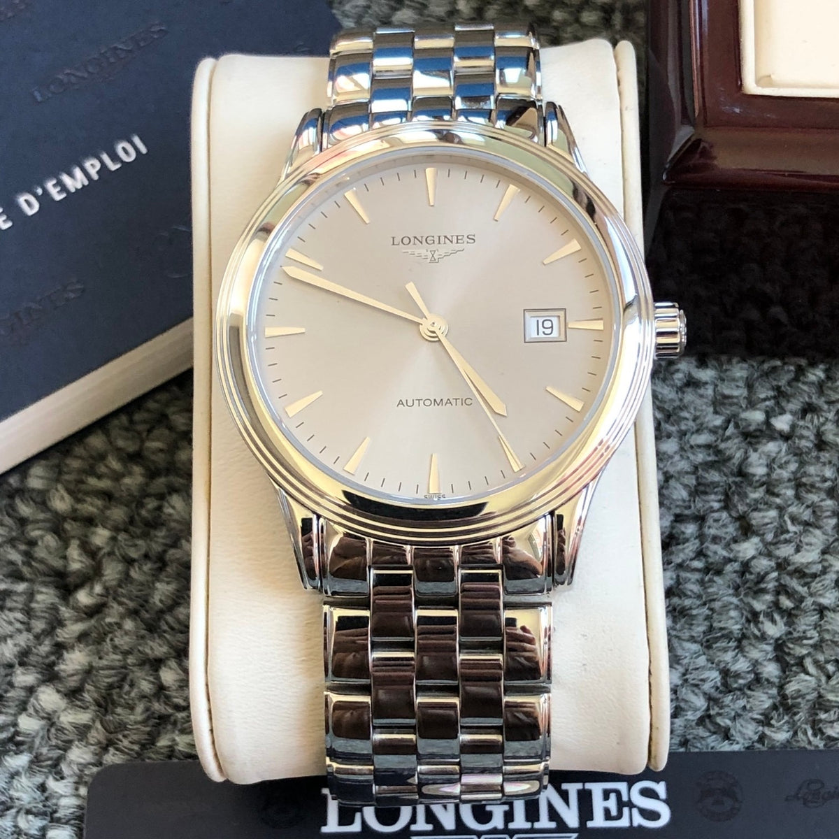 Longines Longines Military Flag Collection Gray Automatic (self-winding) watch 40.00mm L4.984.4.72.6