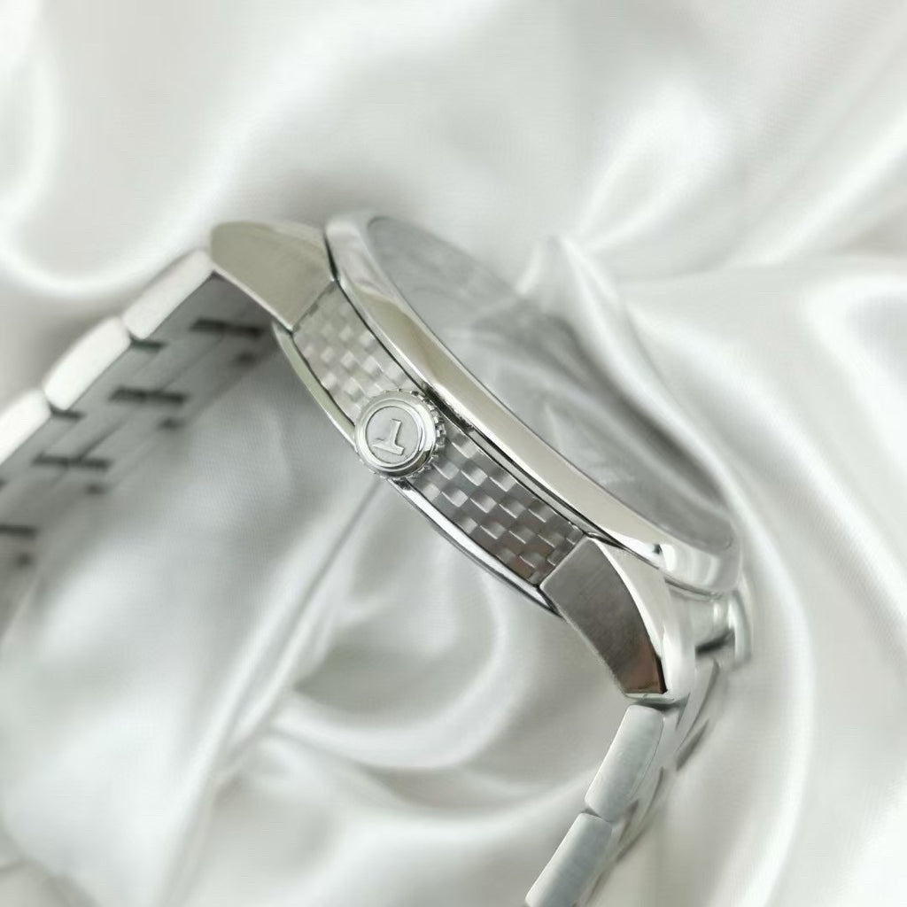 Tissot Classic Gray Automatic (self-winding) watch 41.00 MM T086.407.11.061.00