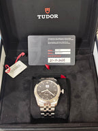 Tudor Junjue Dual-Date Calendar Model 42 millimeters m57100-0003