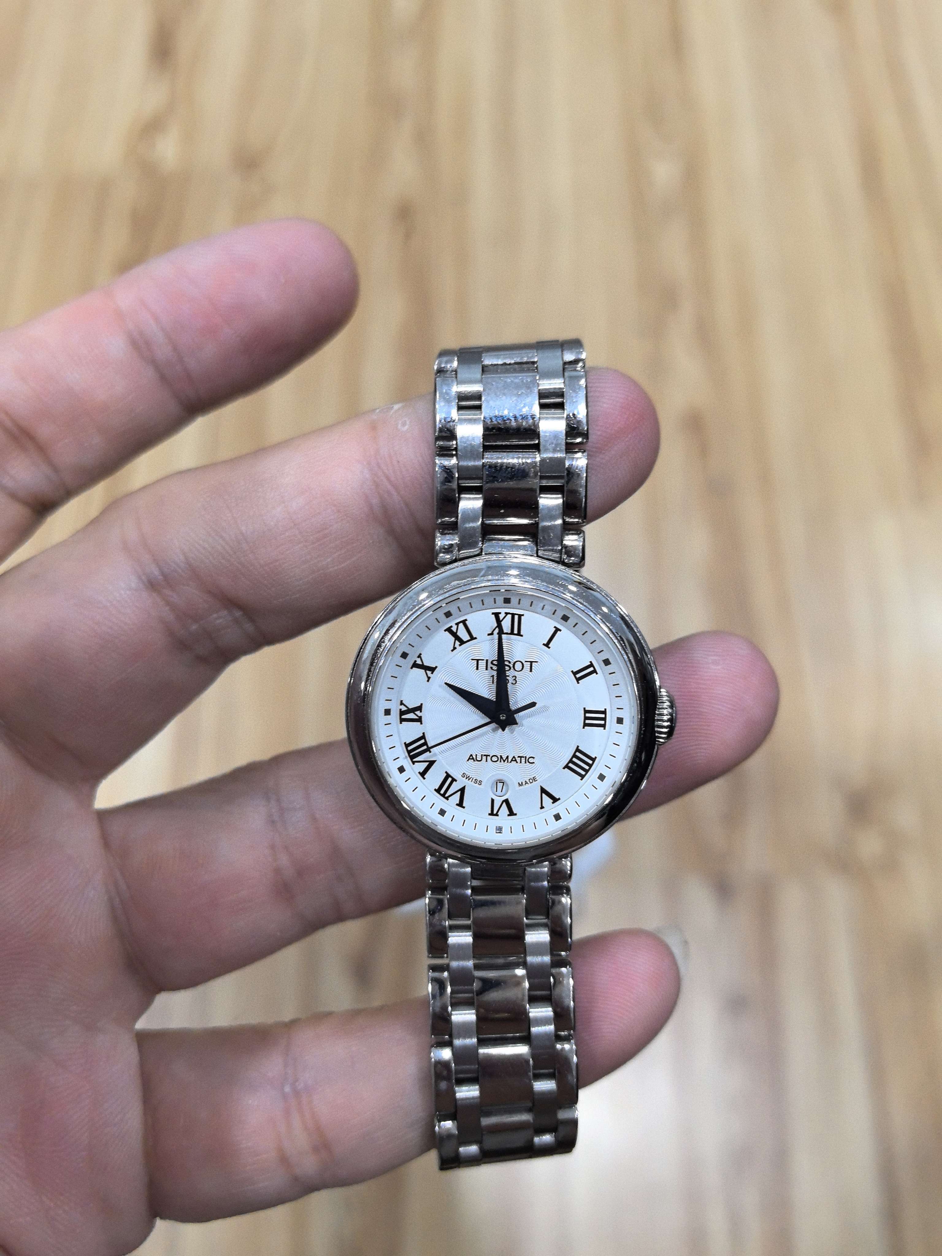Tissot Little Beauty 29 millimeters T126.207.11.013.00