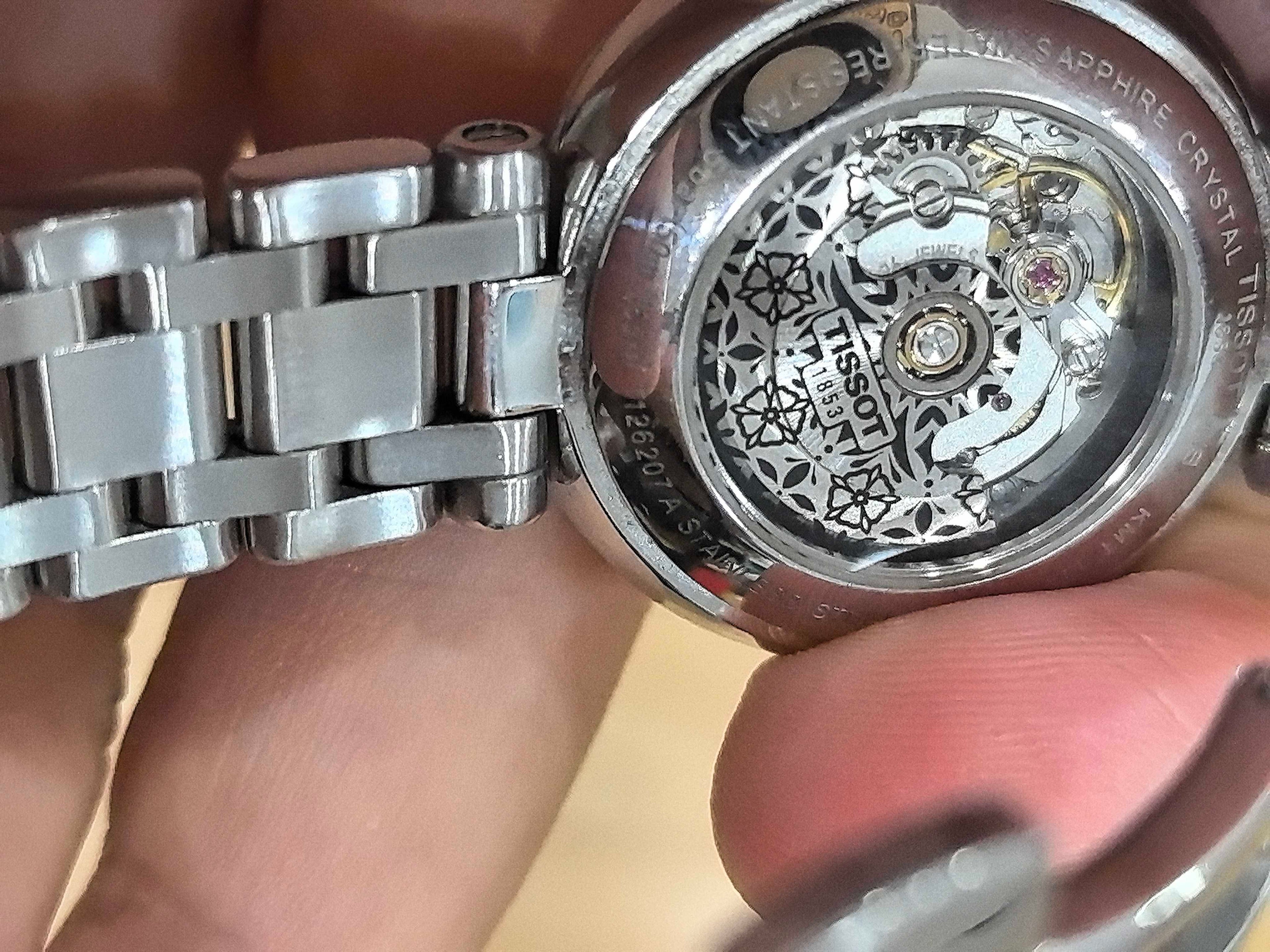 Tissot Little Beauty 29 millimeters T126.207.11.013.00