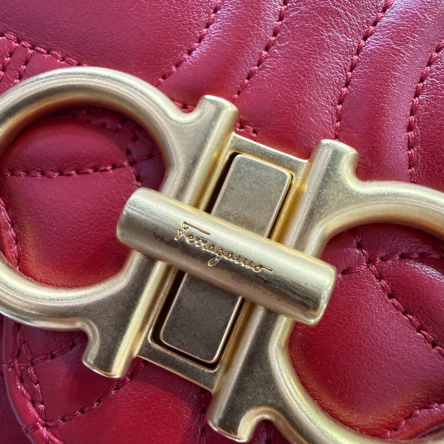 FERRAGAMO/菲拉格慕 Red Backpack