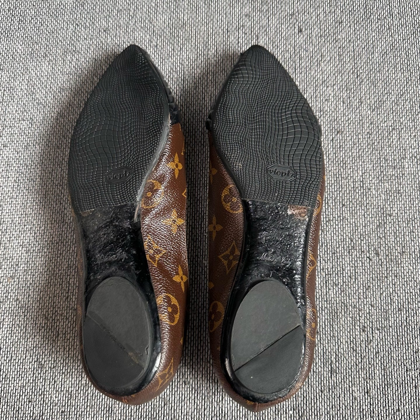 Louis Vuitton Canvas