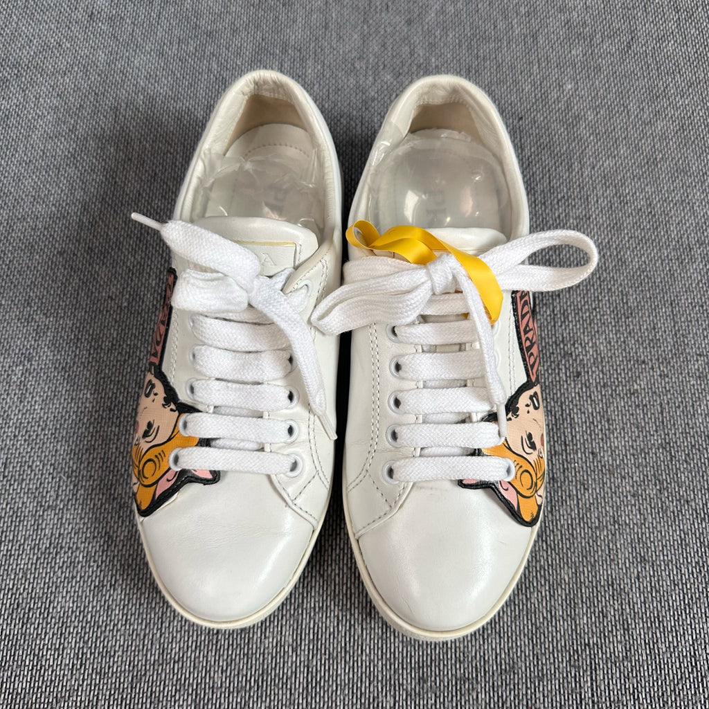 Gucci White Skate shoes