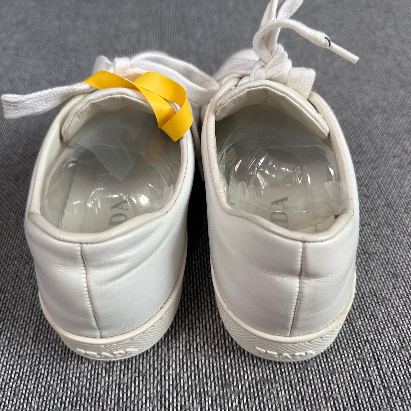 Gucci White Skate shoes