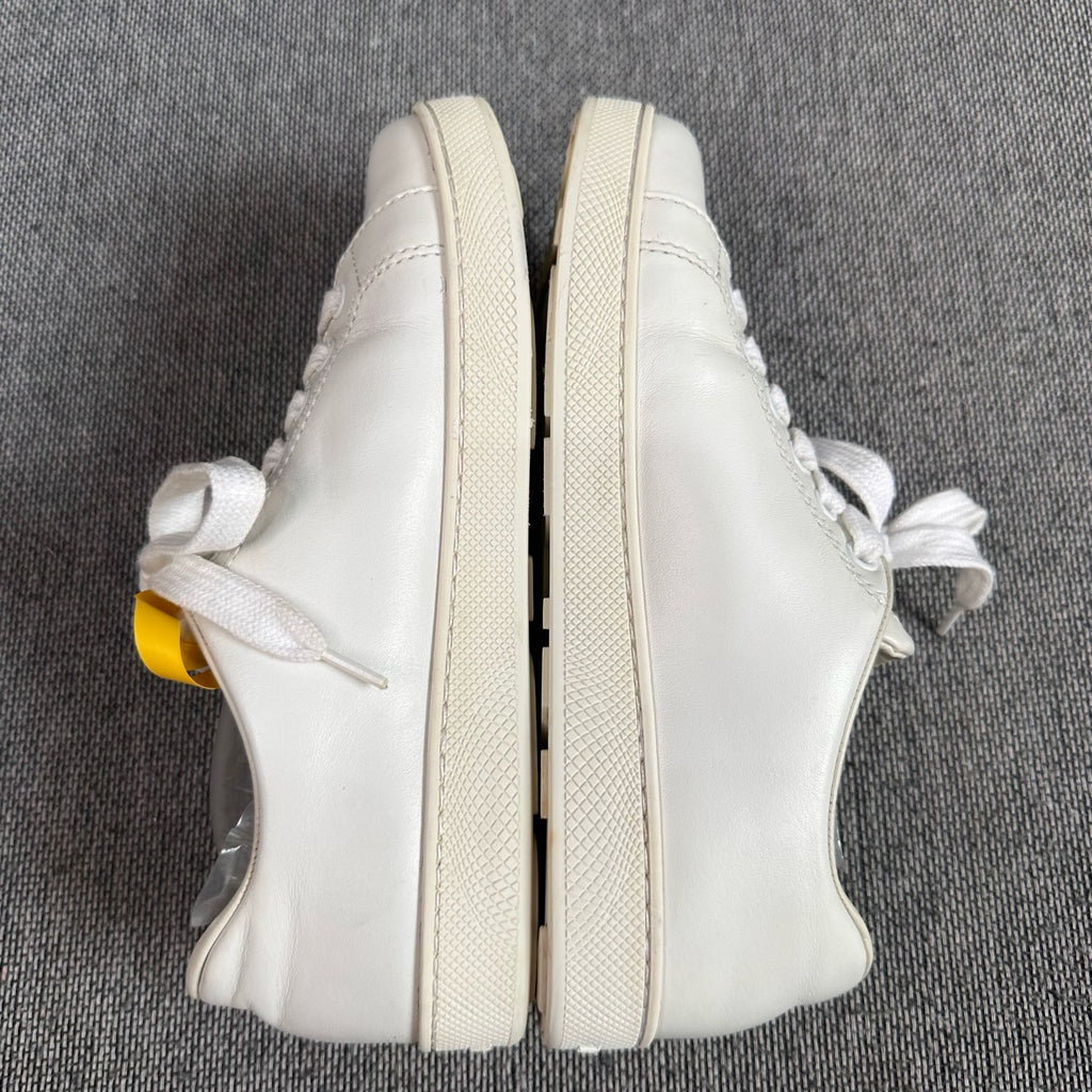 Gucci White Skate shoes