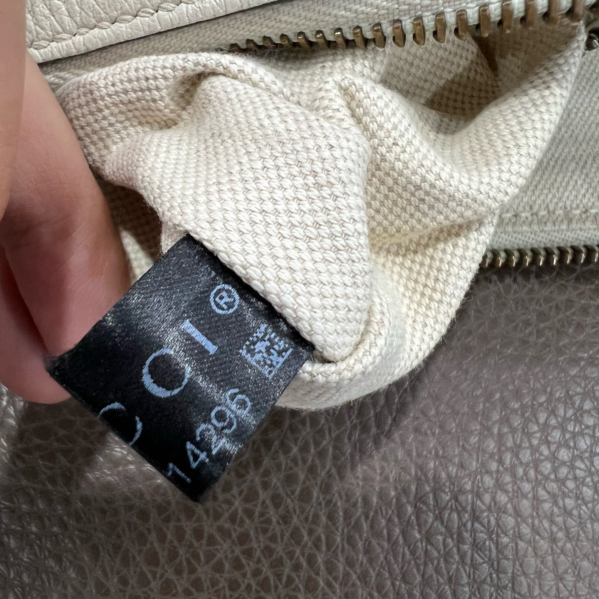 Gucci White Shoulder Bag