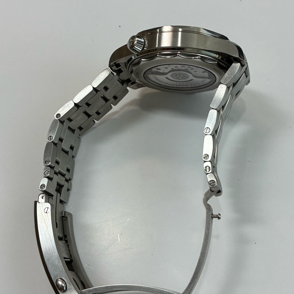 Omega Seahorse Series 42 210.30.42.20.10.001