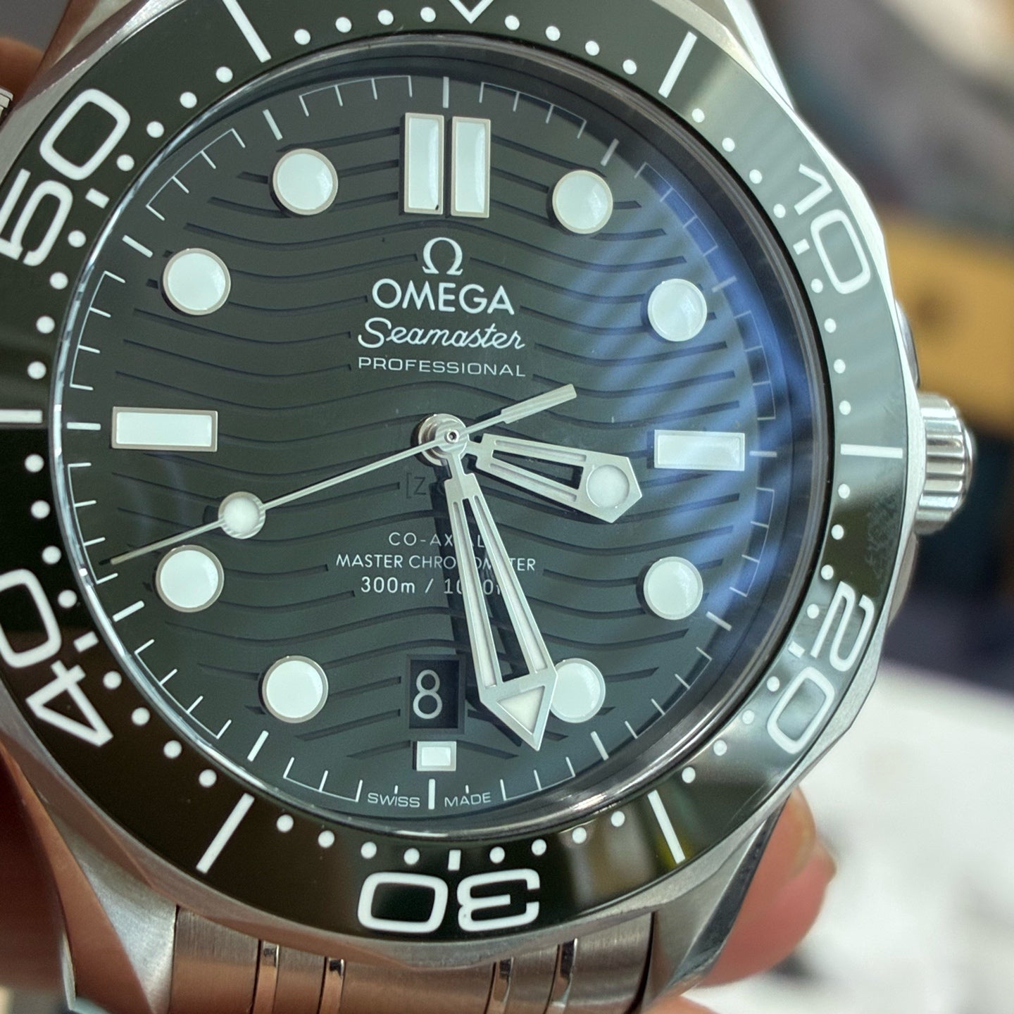 Omega Seahorse Series 42 210.30.42.20.10.001