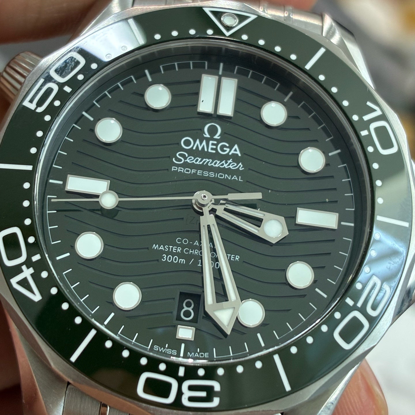 Omega Seahorse Series 42 210.30.42.20.10.001