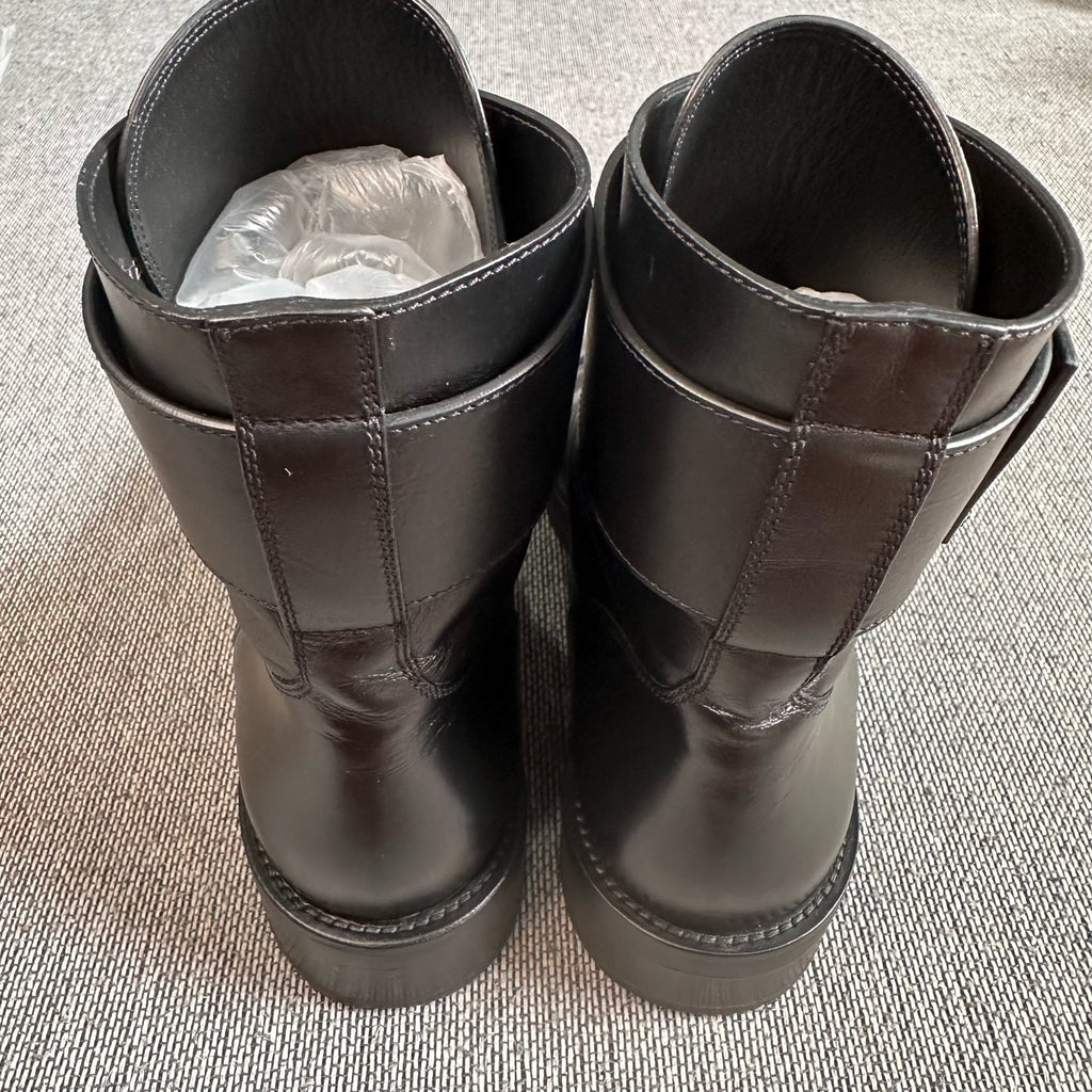 Louis Vuitton Metal Black Lita boots