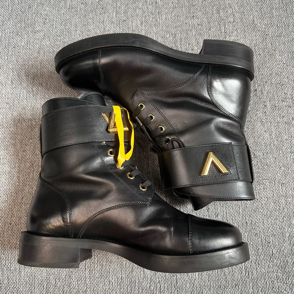 Louis Vuitton Metal Black Lita boots