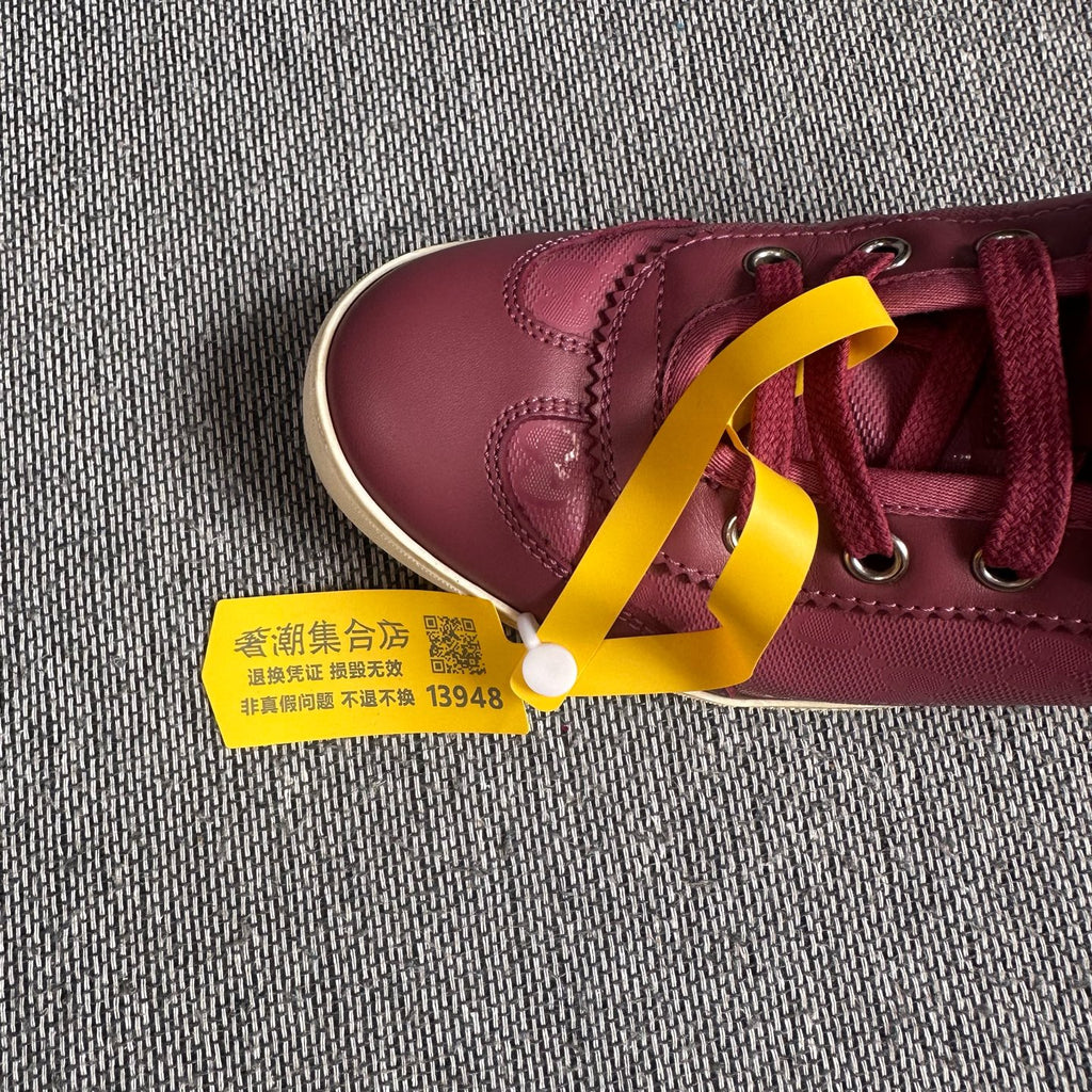 Gucci Red Skate shoes