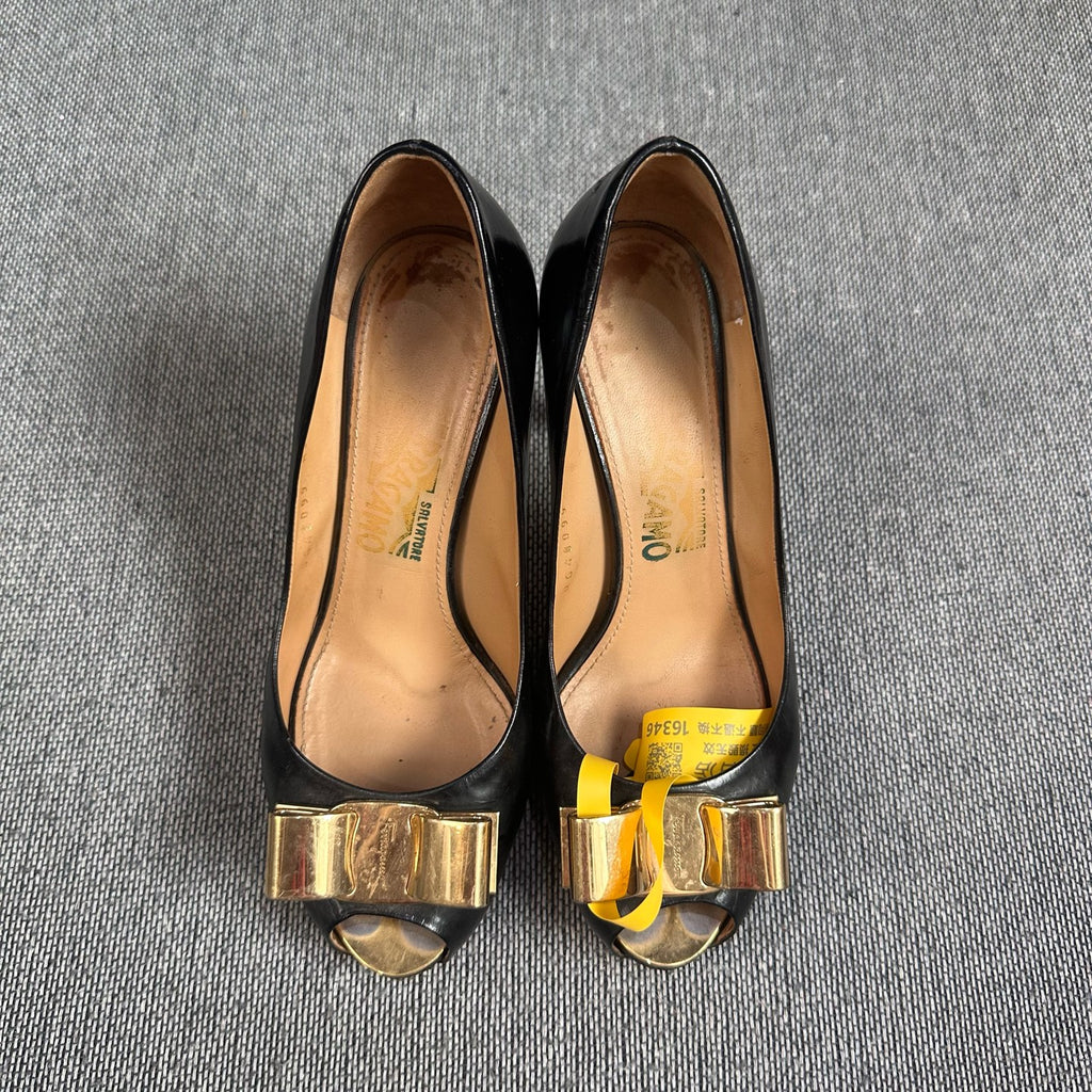 Salvatore Ferragamo Black High heels