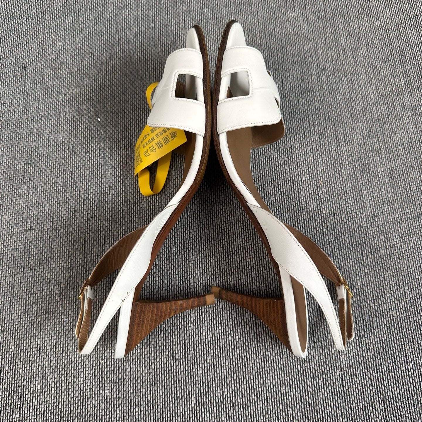 Hermes White