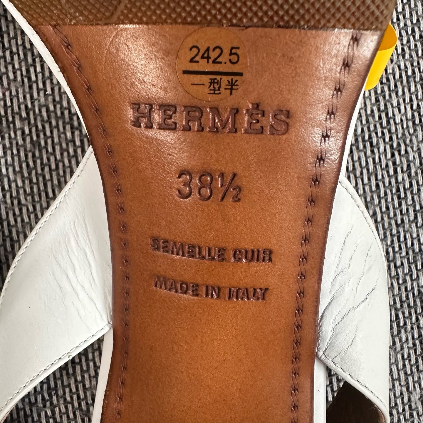 Hermes White