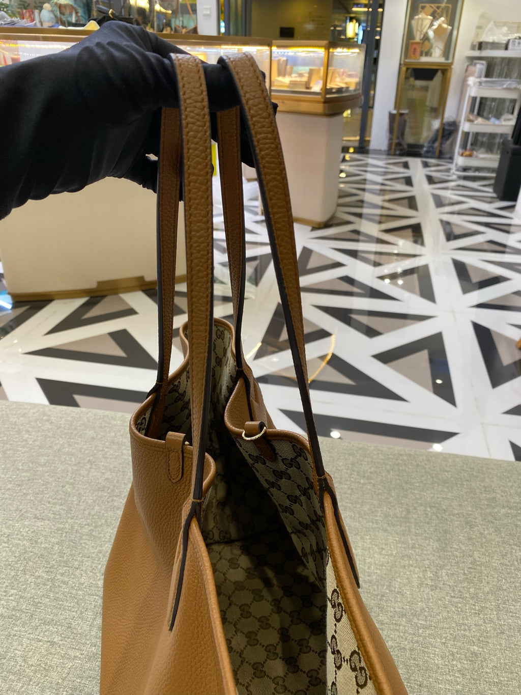 Gucci