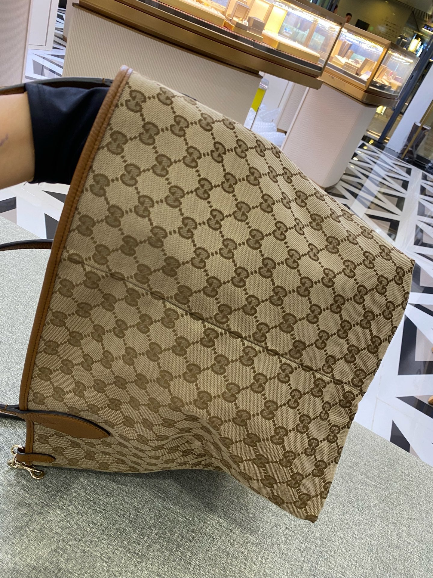 Gucci