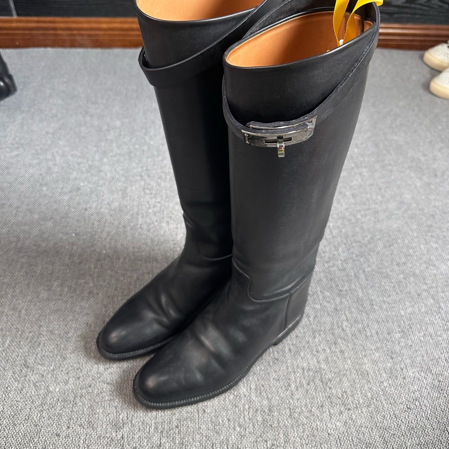 Hermes Black