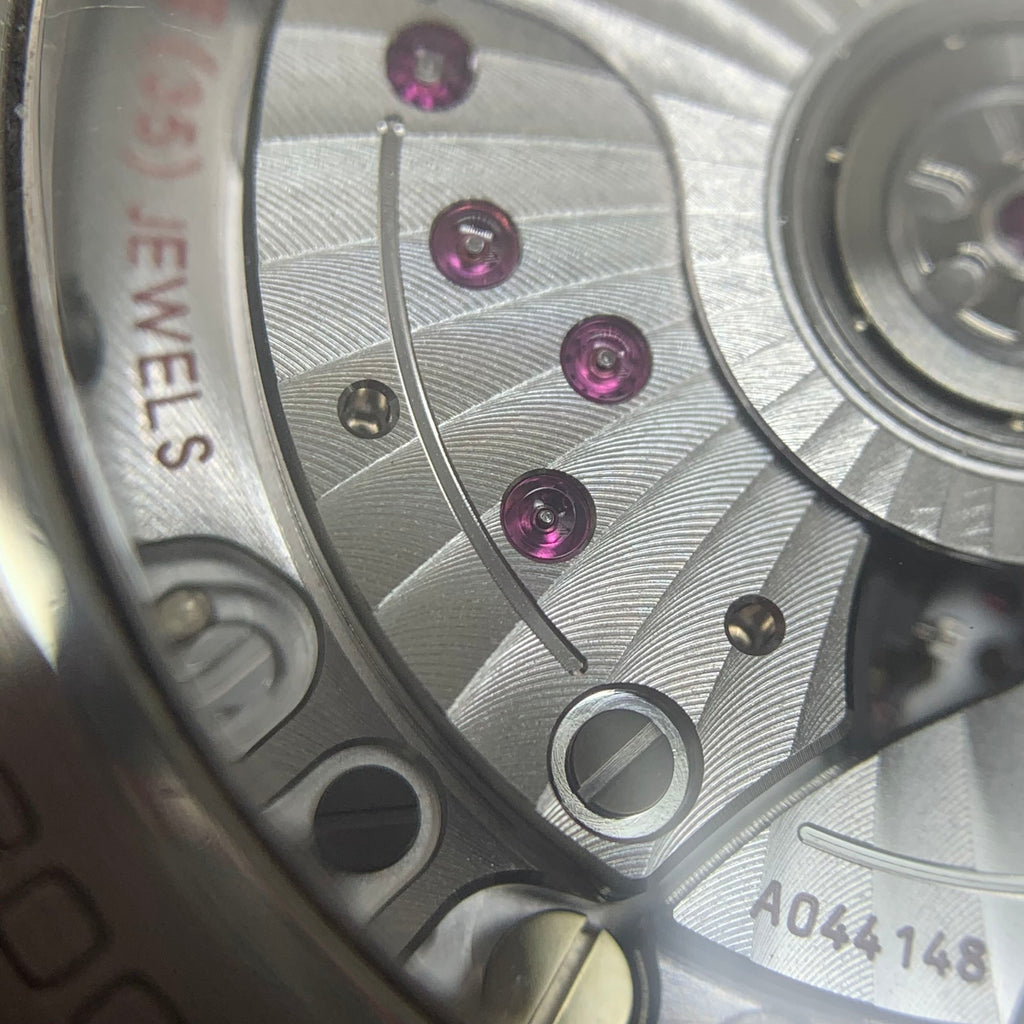 Omega Seahorse Series 42 210.30.42.20.04.001