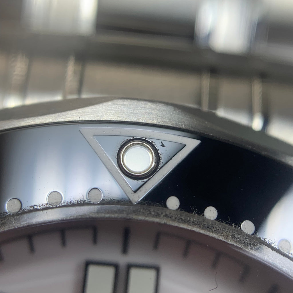 Omega Seahorse Series 42 210.30.42.20.04.001