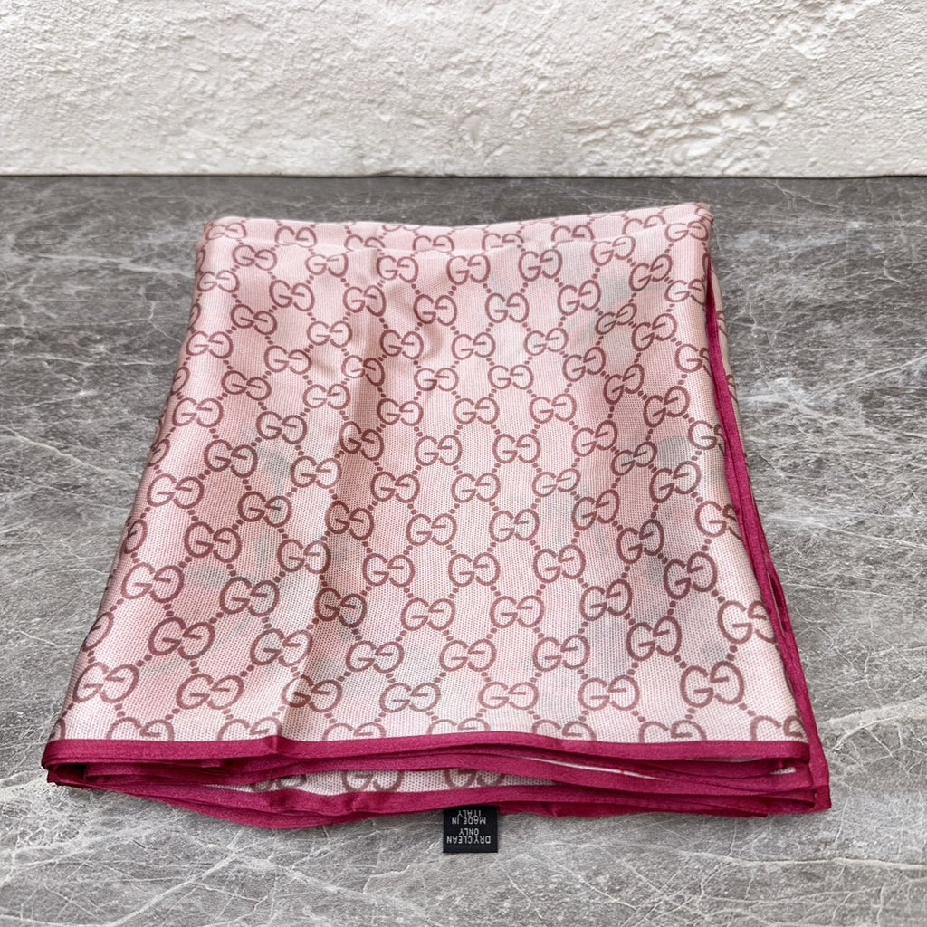 Gucci Cape / Stole