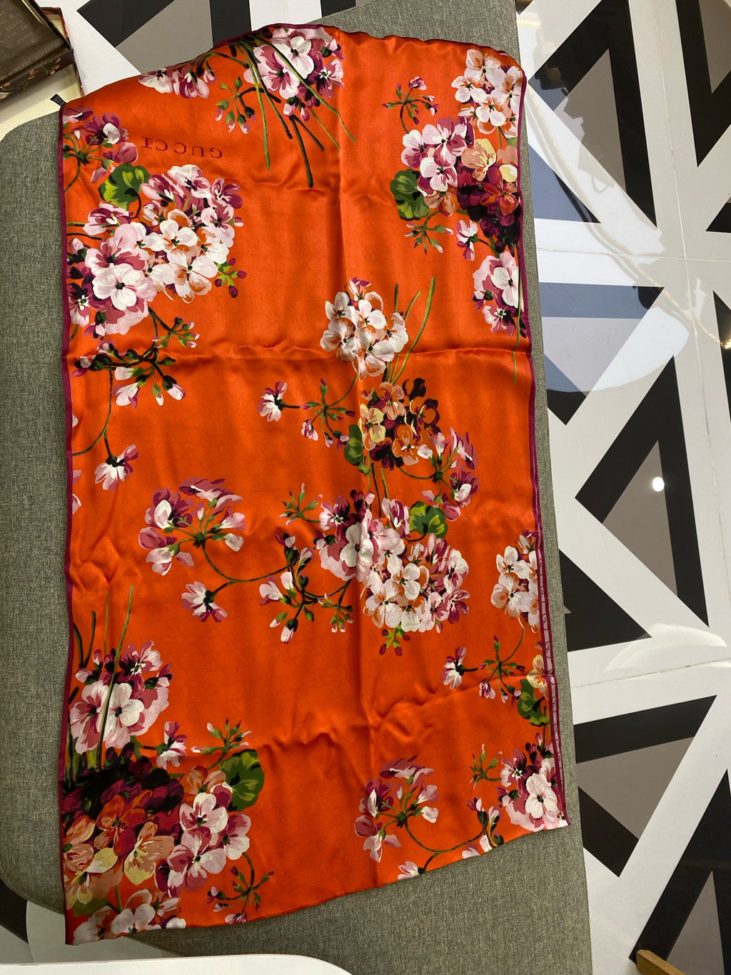 Gucci Cape / Stole