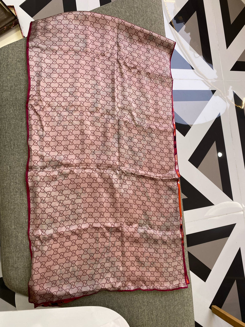 Gucci Cape / Stole