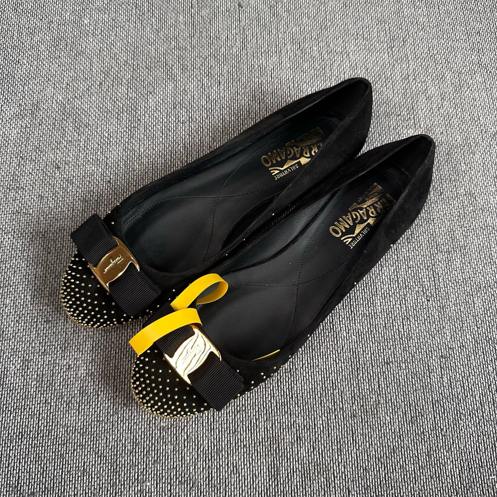 Salvatore Ferragamo Alcantara Black