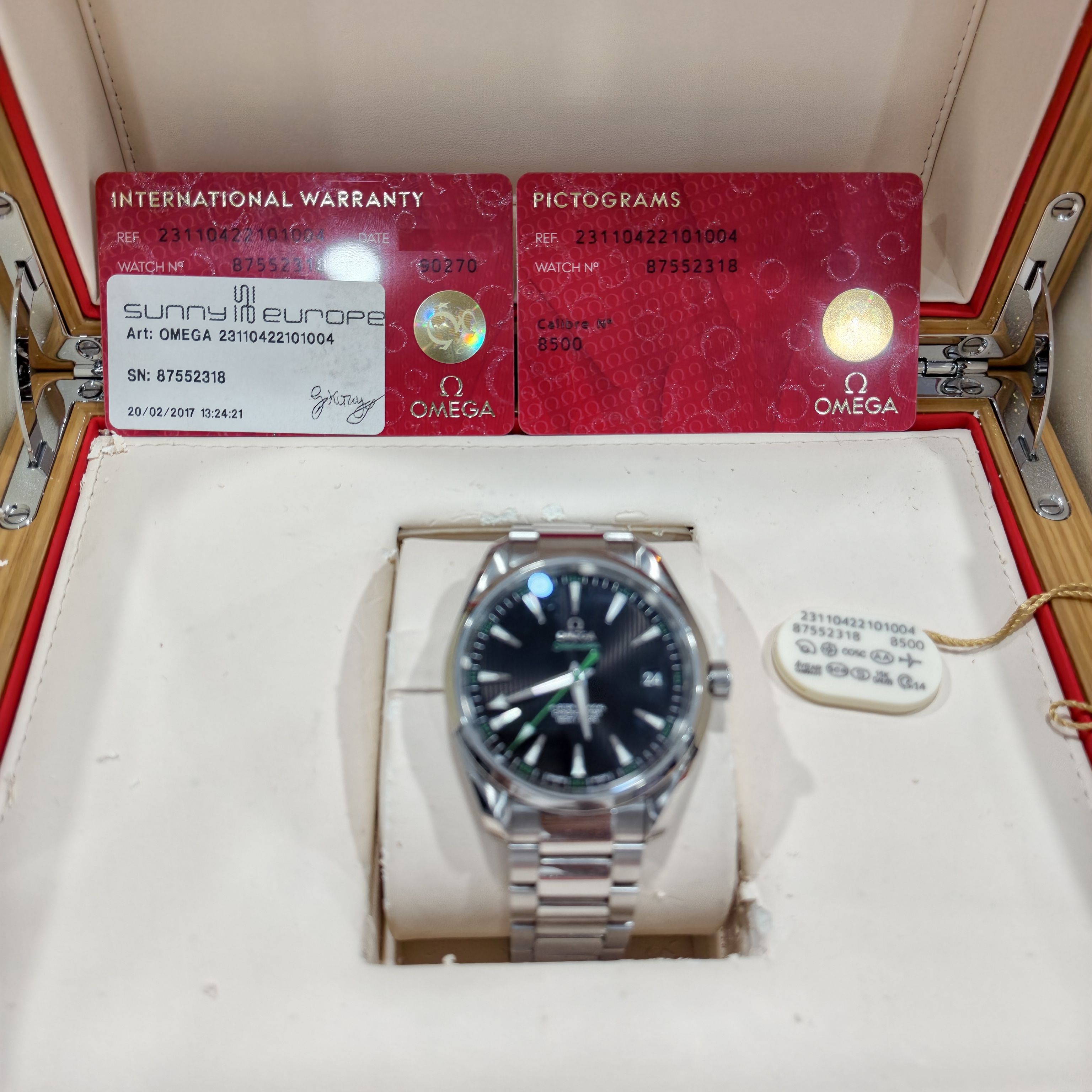 Omega Seahorse Automatic (self-winding) watch 41.5 millimeters 231.10.42.21.01.004