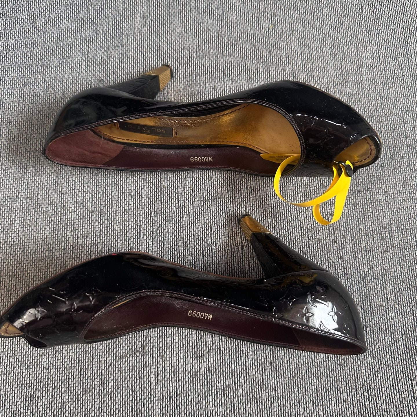 空白 High heels