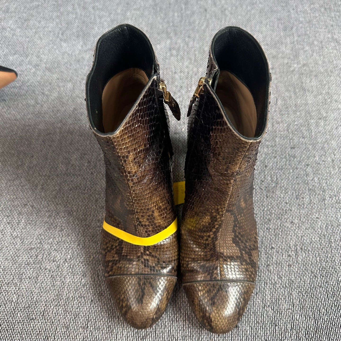 空白 Ankle boots