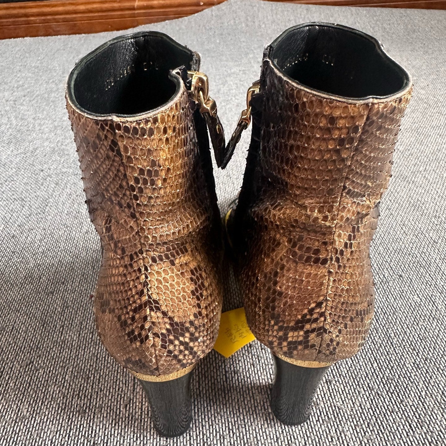 空白 Ankle boots