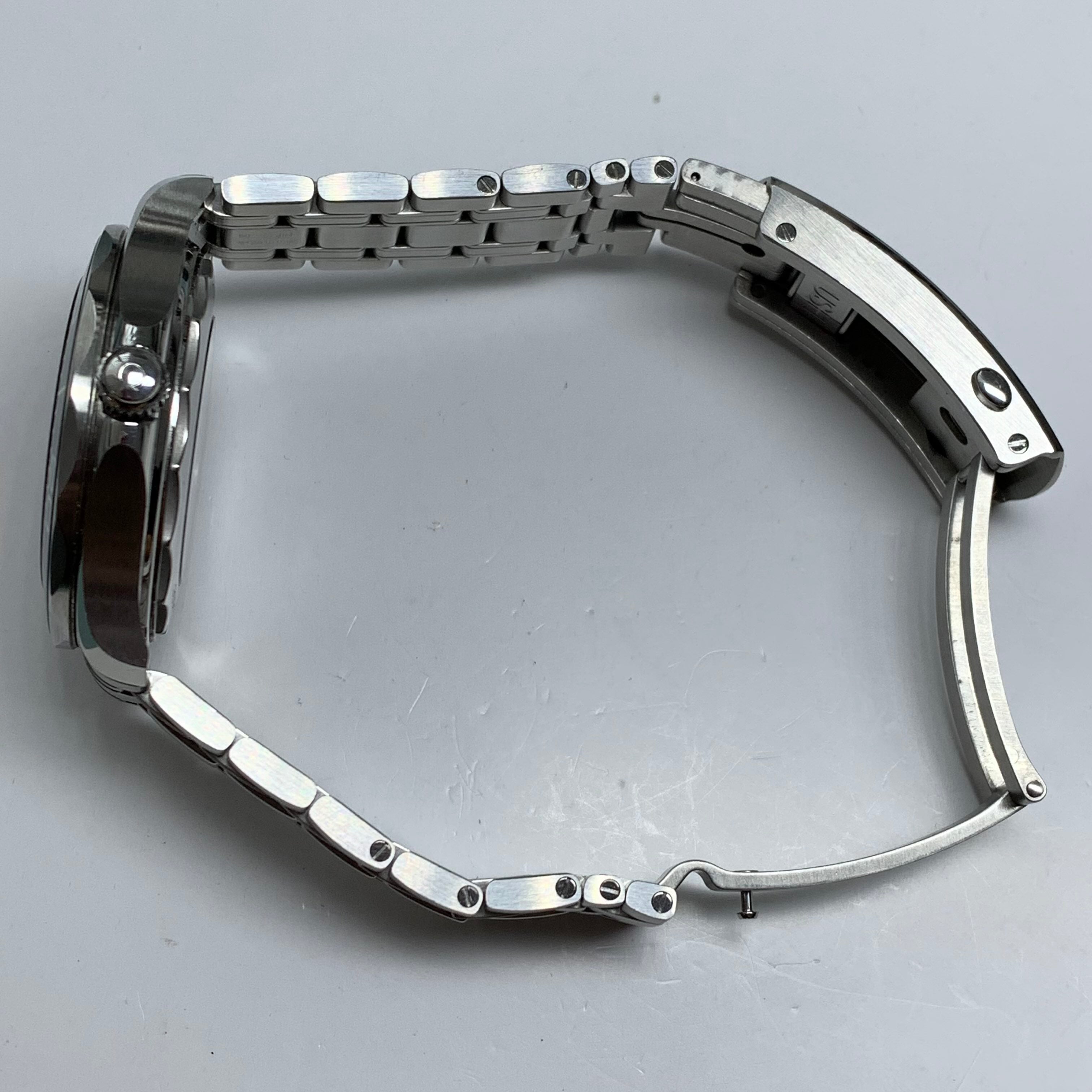 Omega Seahorse Series 42 210.30.42.20.10.001