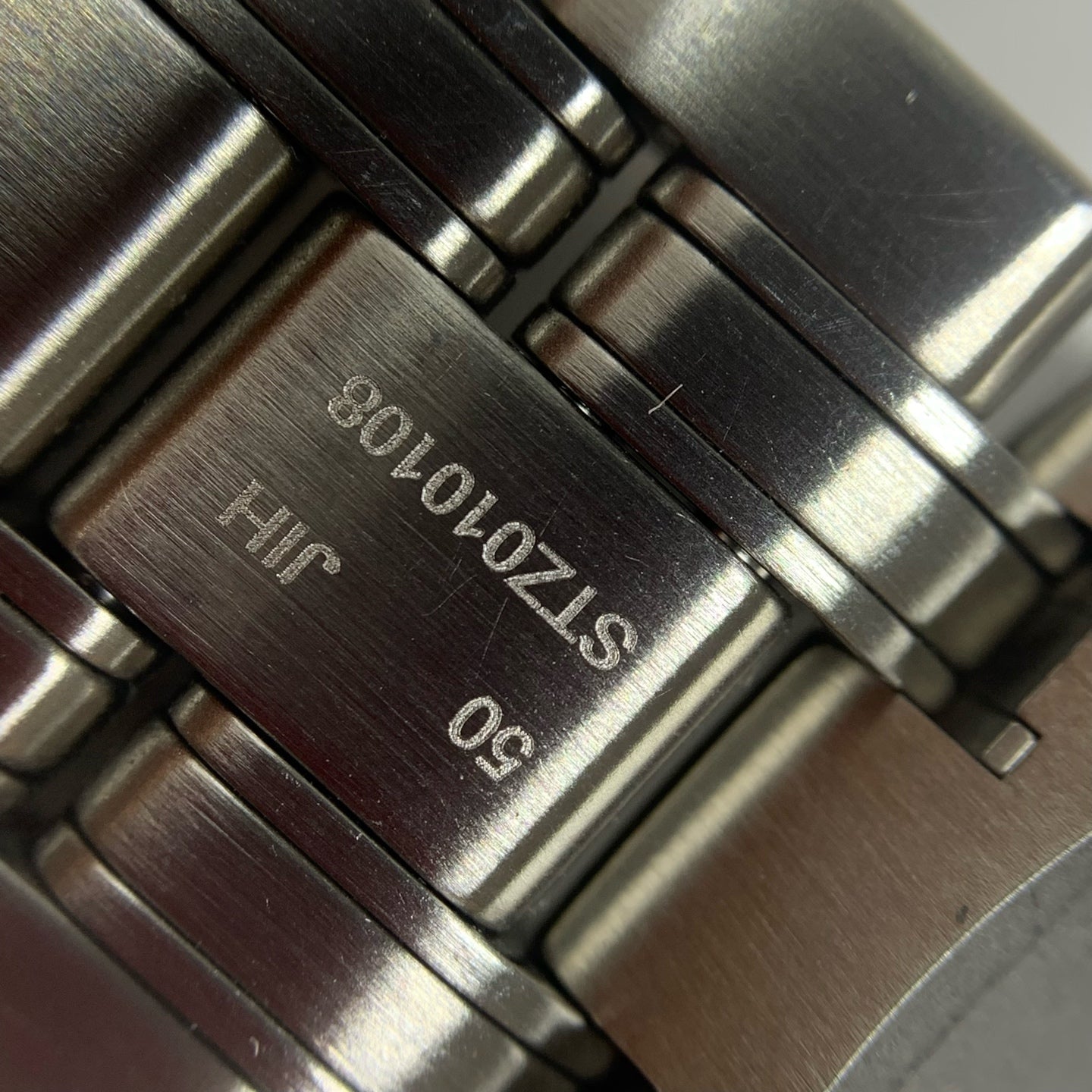 Omega Seahorse Series 42 210.30.42.20.10.001