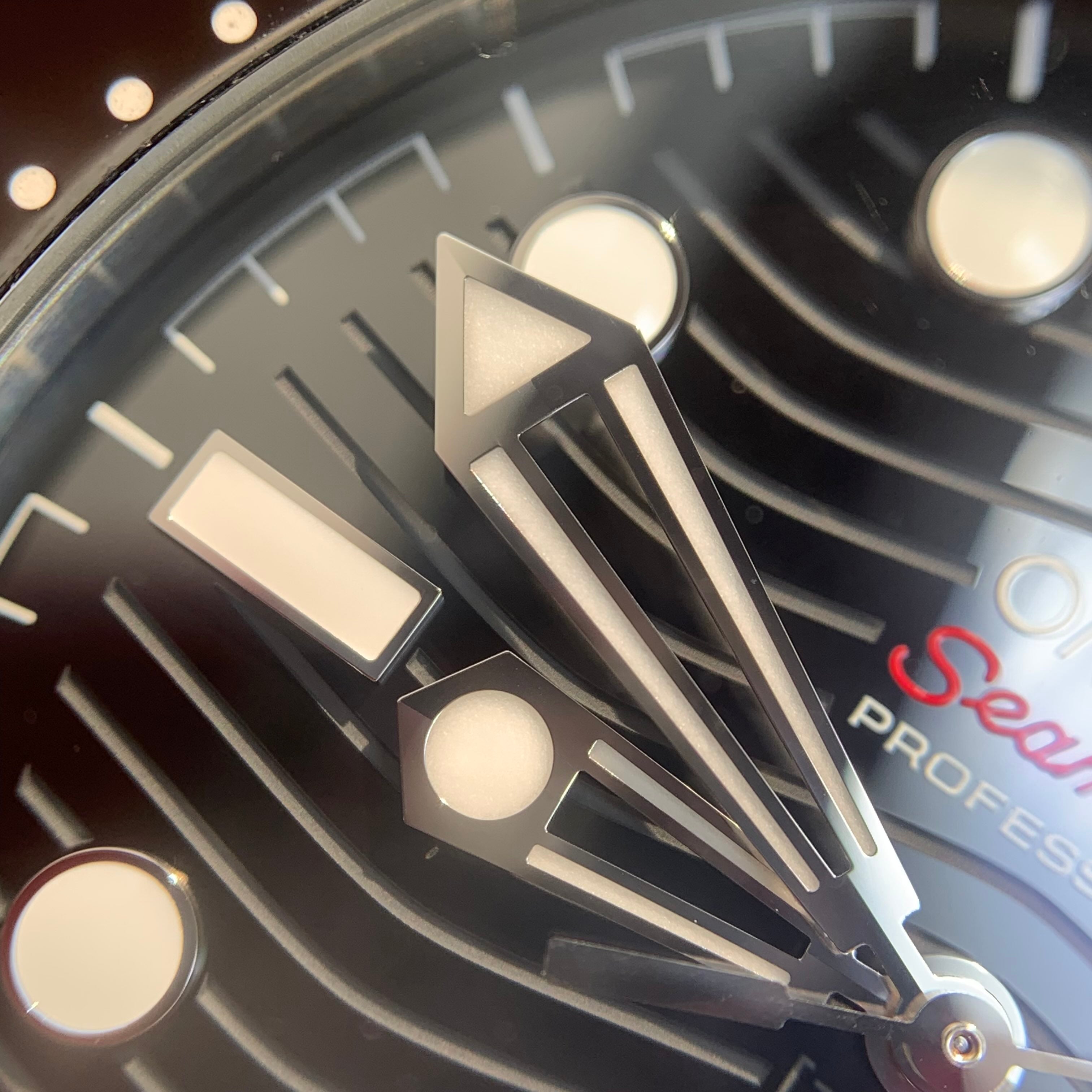 Omega Seahorse Series 42 210.32.42.20.01.001