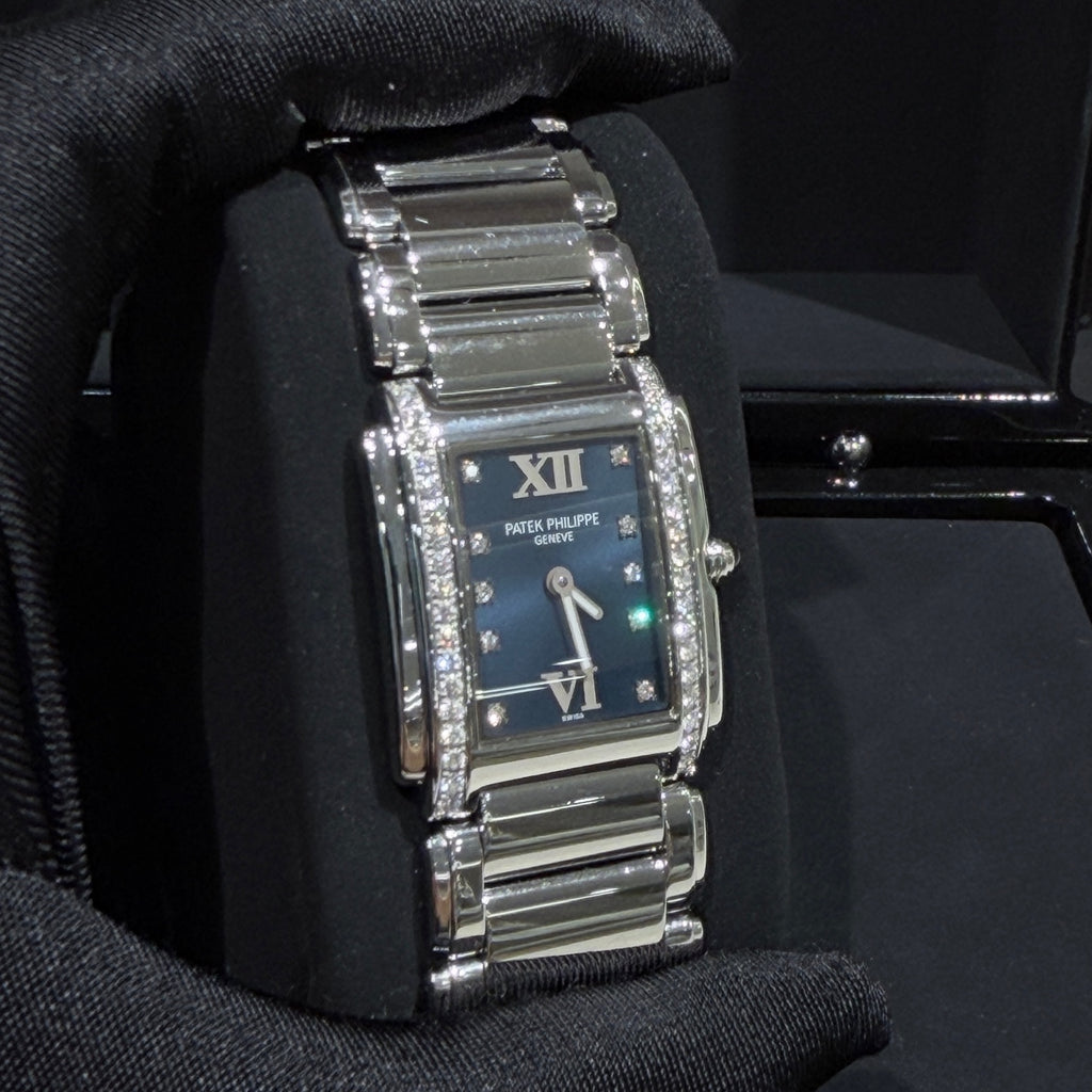 Patek Philippe TWENTY~4 Quartz watch 25 x 30 millimeters 4910/10A-012