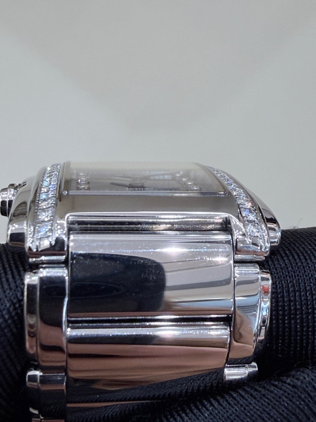 Patek Philippe TWENTY~4 Quartz watch 25 x 30 millimeters 4910/10A-012
