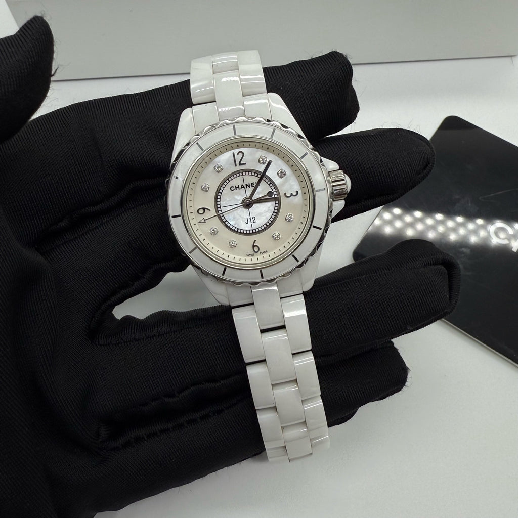 Chanel J12 White Quartz watch 33 millimeters H2422
