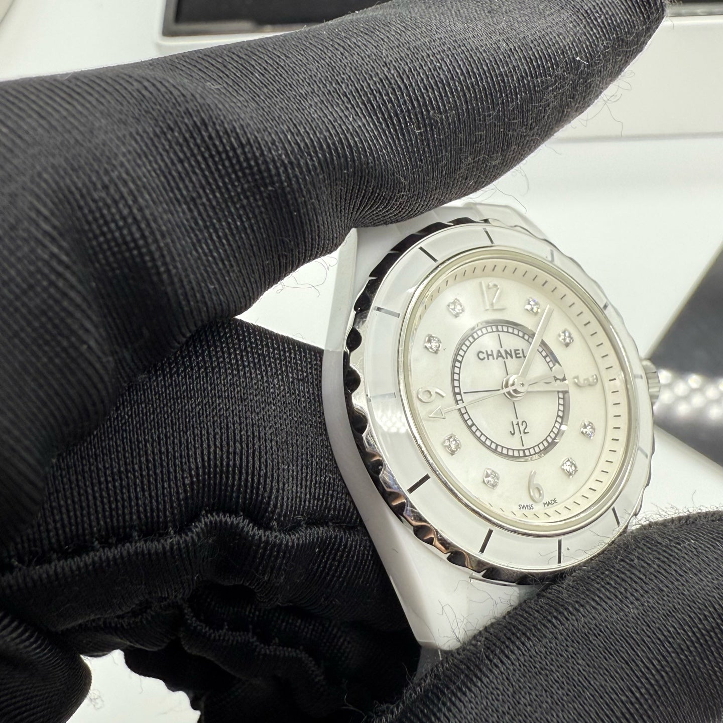 Chanel J12 White Quartz watch 33 millimeters H2422
