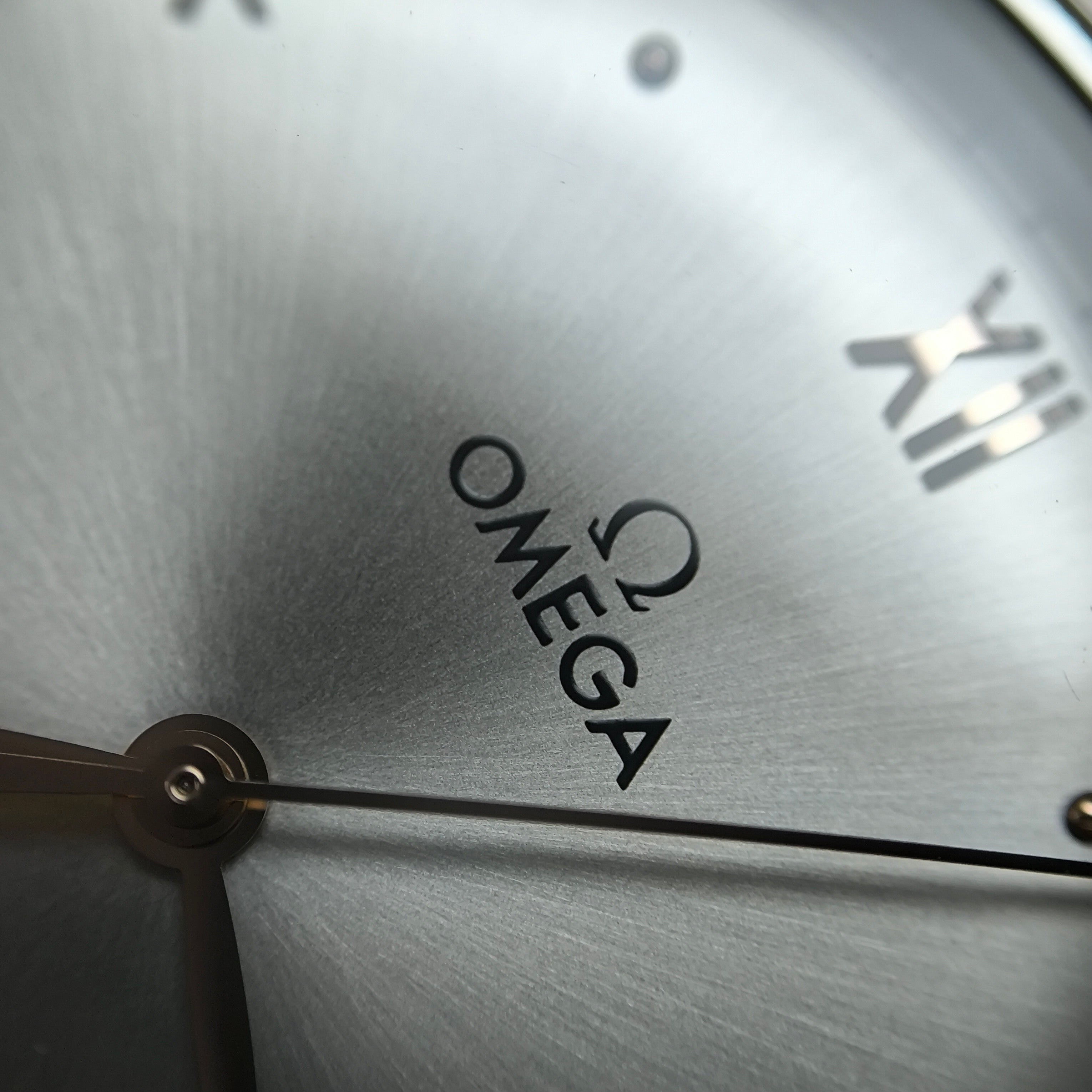 Omega Flying Disc Series 40 434.13.40.20.06.001
