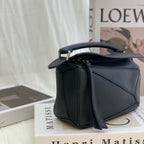 Loewe Handbag Black 180×125×80 mm (can accommodate an iPhone 13 Pro Max) 322.30.U95-1100