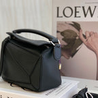 Loewe Handbag Black 180×125×80 mm (can accommodate an iPhone 13 Pro Max) 322.30.U95-1100