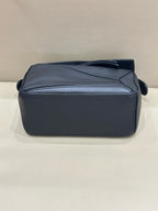 Loewe Handbag Black 180×125×80 mm (can accommodate an iPhone 13 Pro Max) 322.30.U95-1100