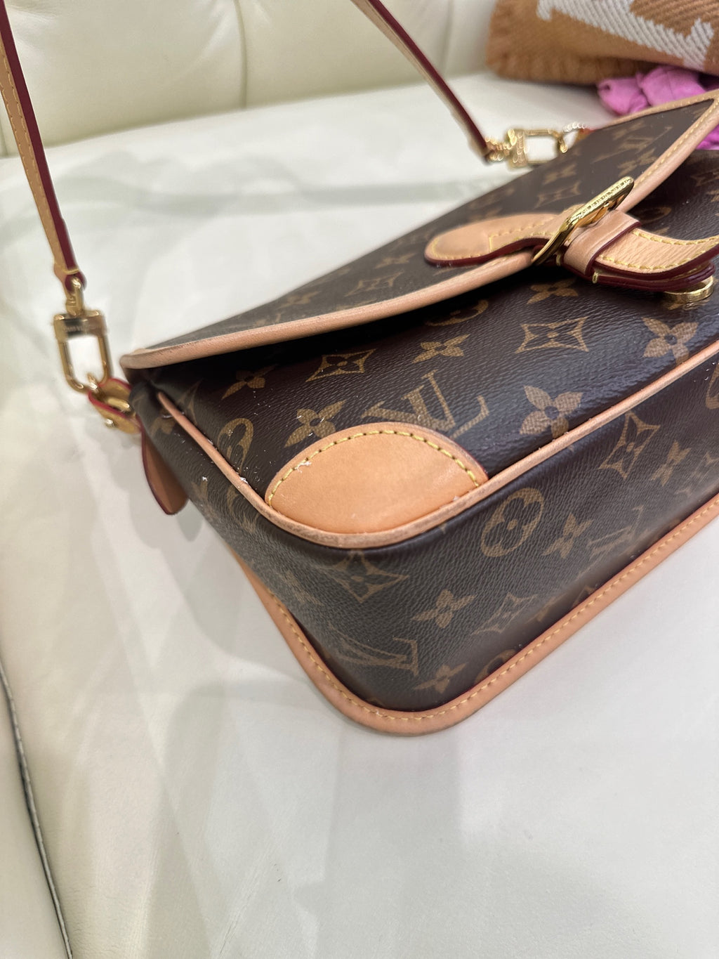Louis Vuitton Diane 24*15*9 M46049