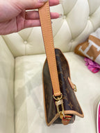 Louis Vuitton Diane 24*15*9 M46049