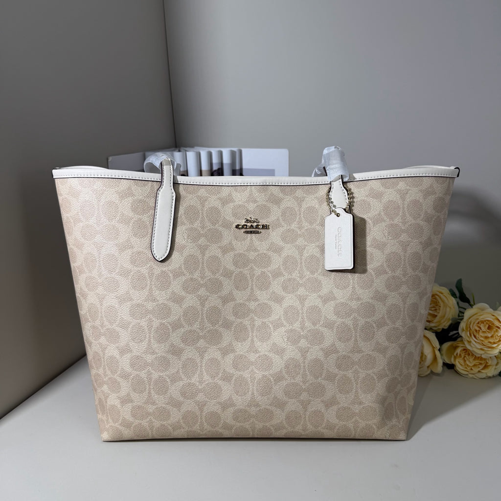 Coach Tote