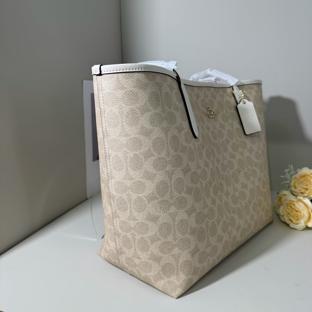 Coach Tote